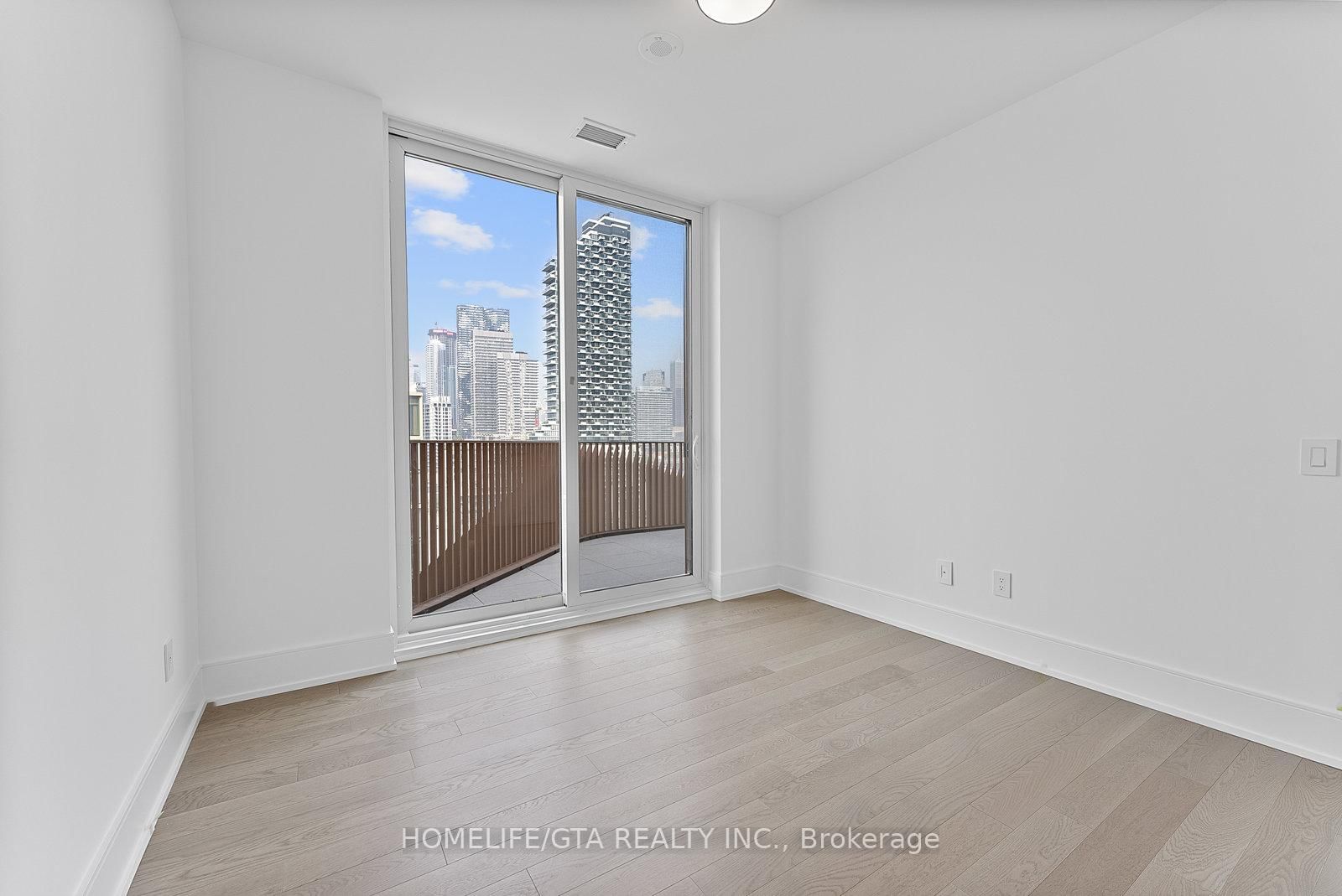 155 Merchants' Wharf, Unit 1128 - Photo 14