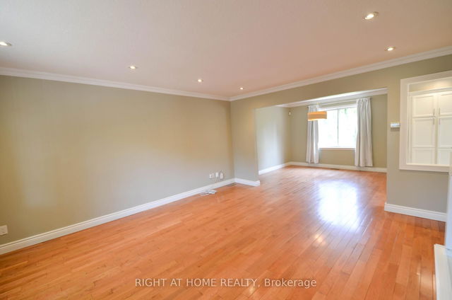 203 Kingsdale Avenue