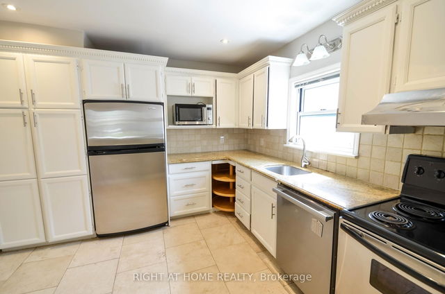 203 Kingsdale Avenue
