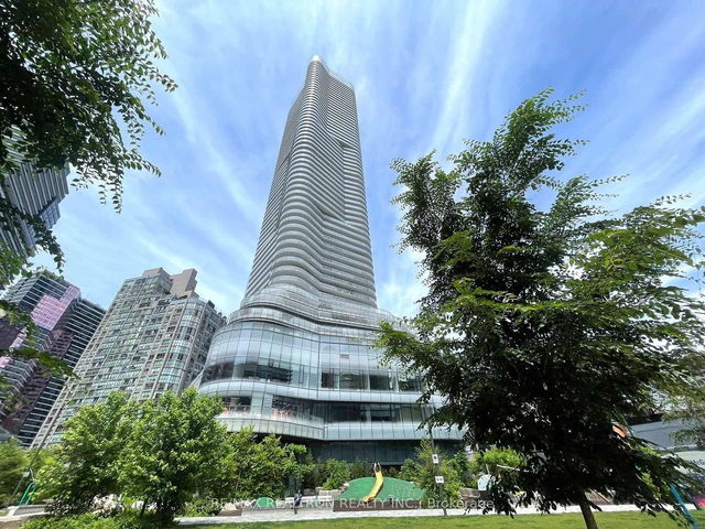 613 - 11 Wellesley Street W