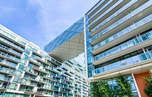 737 - 39 Queens Quay E