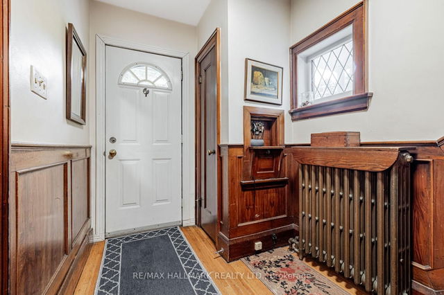 248 CASTLEFIELD Avenue