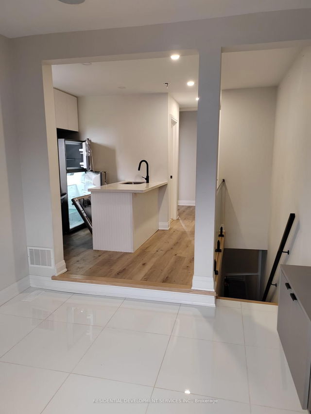 2nd Floor - 275 Euclid Avenue