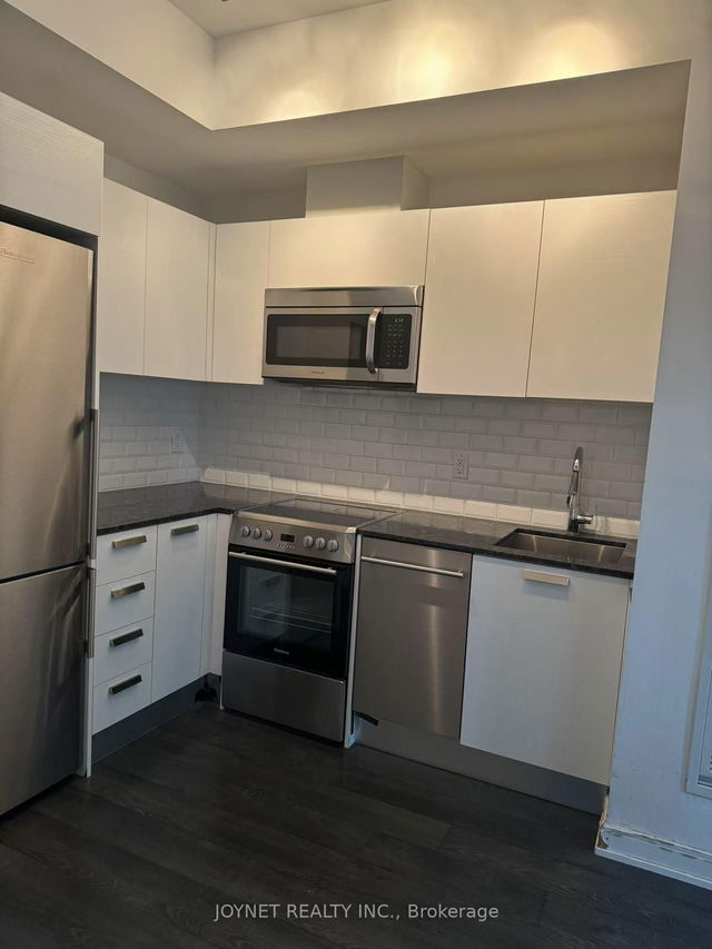 403 - 42 Charles Street E