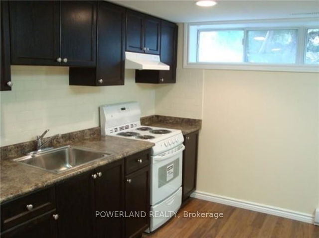 Unit B - 46 Transwell Avenue