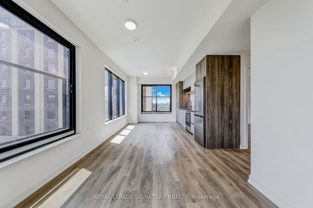 607 - 181 Sterling Road