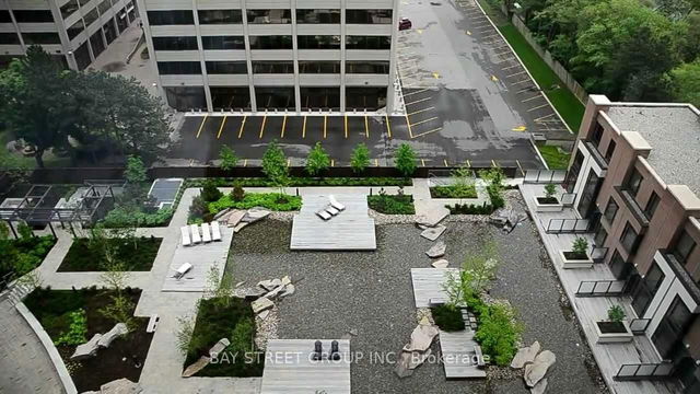 Th14 - 23 Sheppard Avenue E
