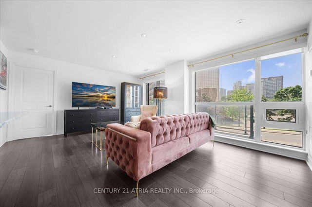 204 - 2015 Sheppard Avenue E