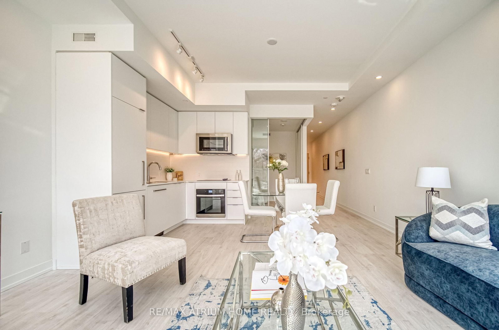 181 Sheppard Avenue E, Unit 223 - Photo 9