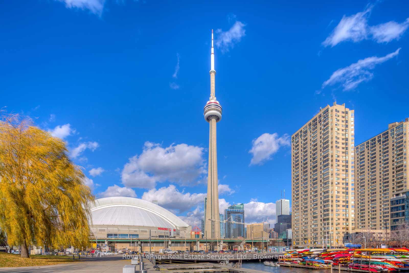 Condo for sale at 1704-260 Queens Quay, Toronto, Waterfront Communities C1, M5J 2N3 - MLS: C12232674