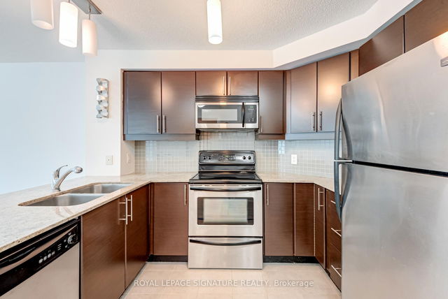 1404 - 18 Harbour Street