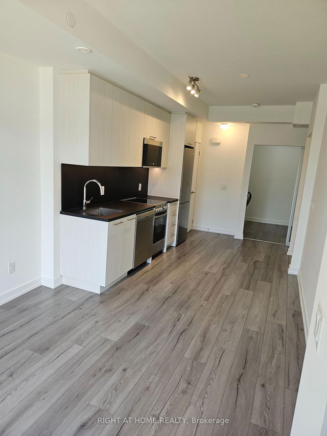 17 - 268 Finch Avenue E