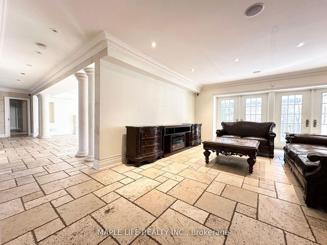 16 Brian Cliff Drive