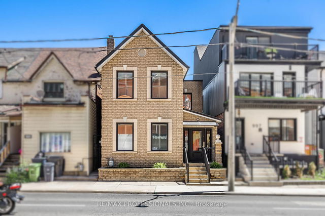 999 Dufferin Street
