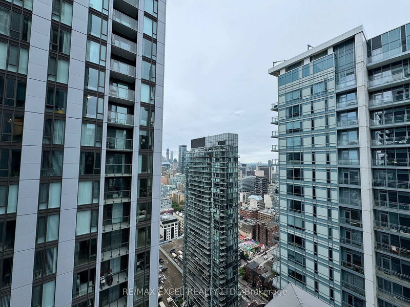 4305 - 8 Widmer St, Toronto, M5V 0W6 | Image 2