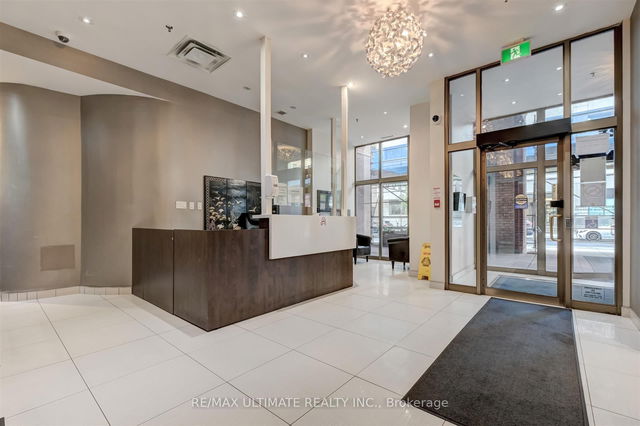 2206 - 55 Centre Avenue