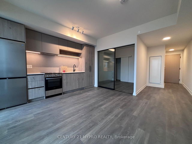 818 - 181 Sterling Road