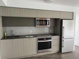 2217 - 585 Bloor Street E