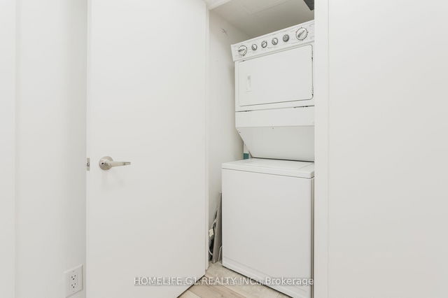 38 Joe Shuster Way