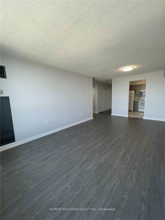 1707 - 21 Overlea Boulevard
