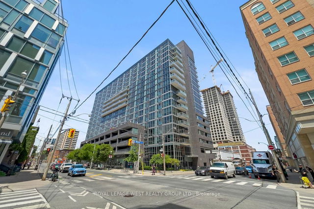 201 - 320 Richmond Street E