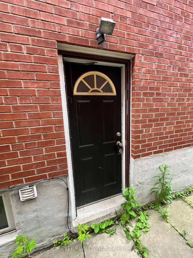 Lower - 65 Wolseley Street E