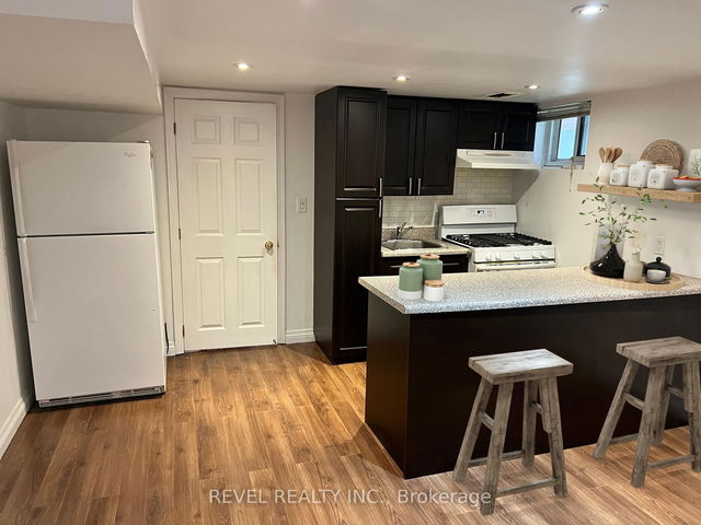 Lower - 65 Wolseley Street E