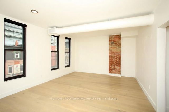 3rd Flr - 535 Yonge Street