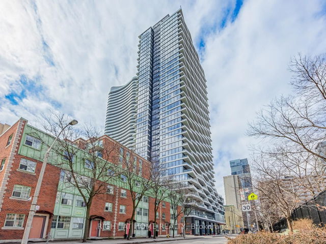 1615 - 85 Wood Street