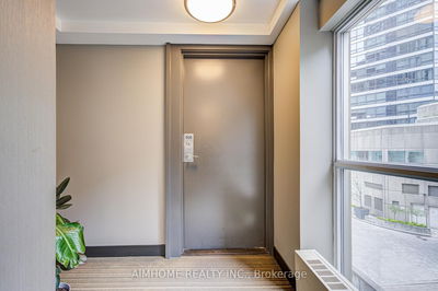 Unit 306 — 11 St. Joseph St, Toronto - Bay Street Corridor image-0-4