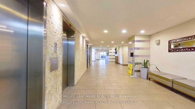 1004 - 5 Parkway Forest Drive
