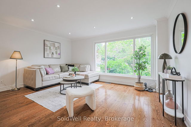 9 Lynedock Crescent