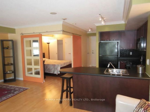 209 - 75 Dalhousie Street