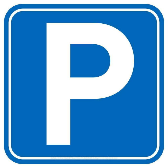 18 - 11 Wellesley Street W