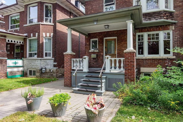 499 Palmerston Boulevard