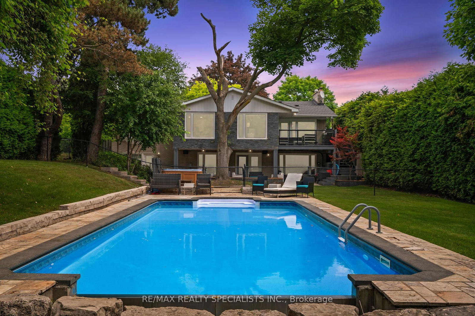 Detached House for sale at 42 Heathview Avenue, Toronto, Ontario, M2K 2C1 - Bayview Village - MLS: C12234877