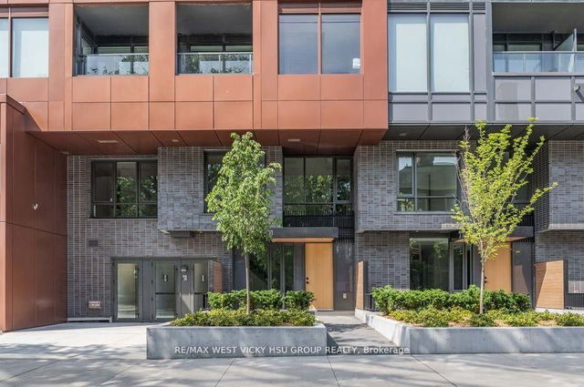 TH105 - 28 Eastern Avenue