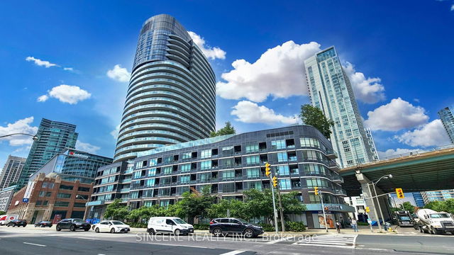 2011 - 38 Dan Leckie Way