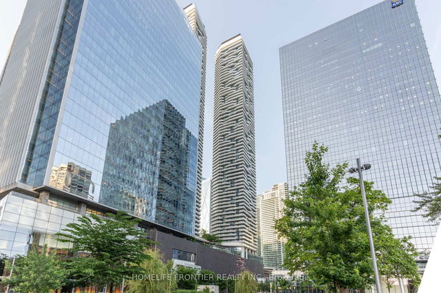1207 - 88 Harbour Street