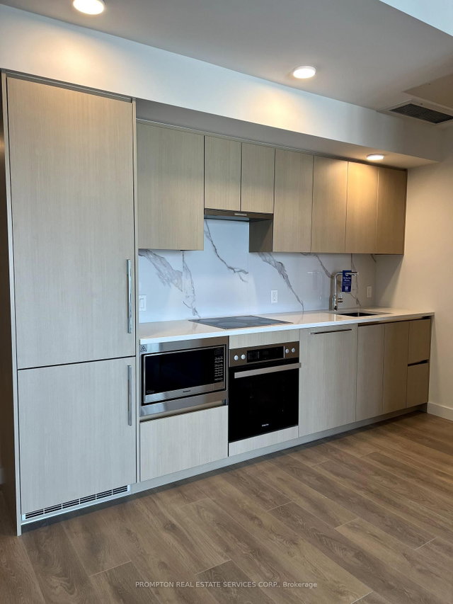 3708 - 3 Concord Cityplace Way, Toronto | Leased, C12235821 | Condos.ca
