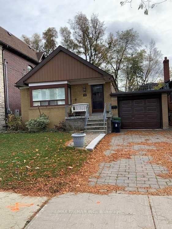 89 Mcgillivray Avenue