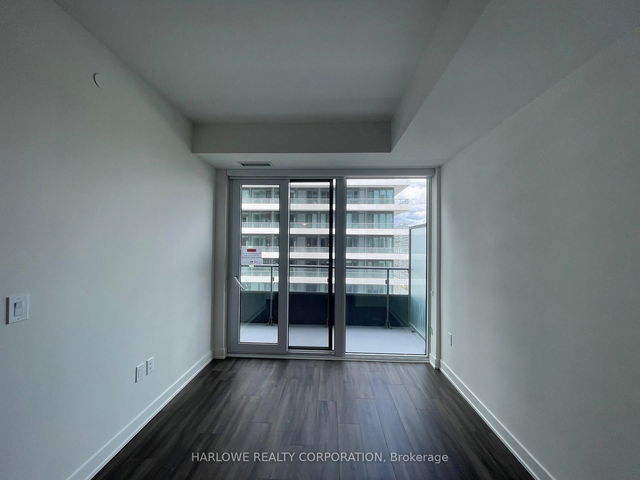 2324 W - 135 Lower Sherbourne Street