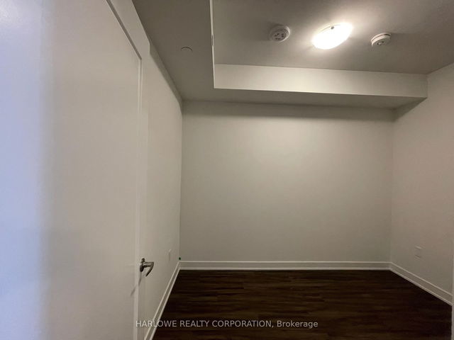 2324 W - 135 Lower Sherbourne Street