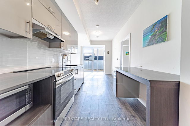 2216 - 188 Fairview Mall Drive