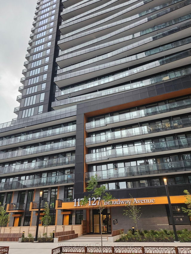 2702 - 117 Broadway Avenue