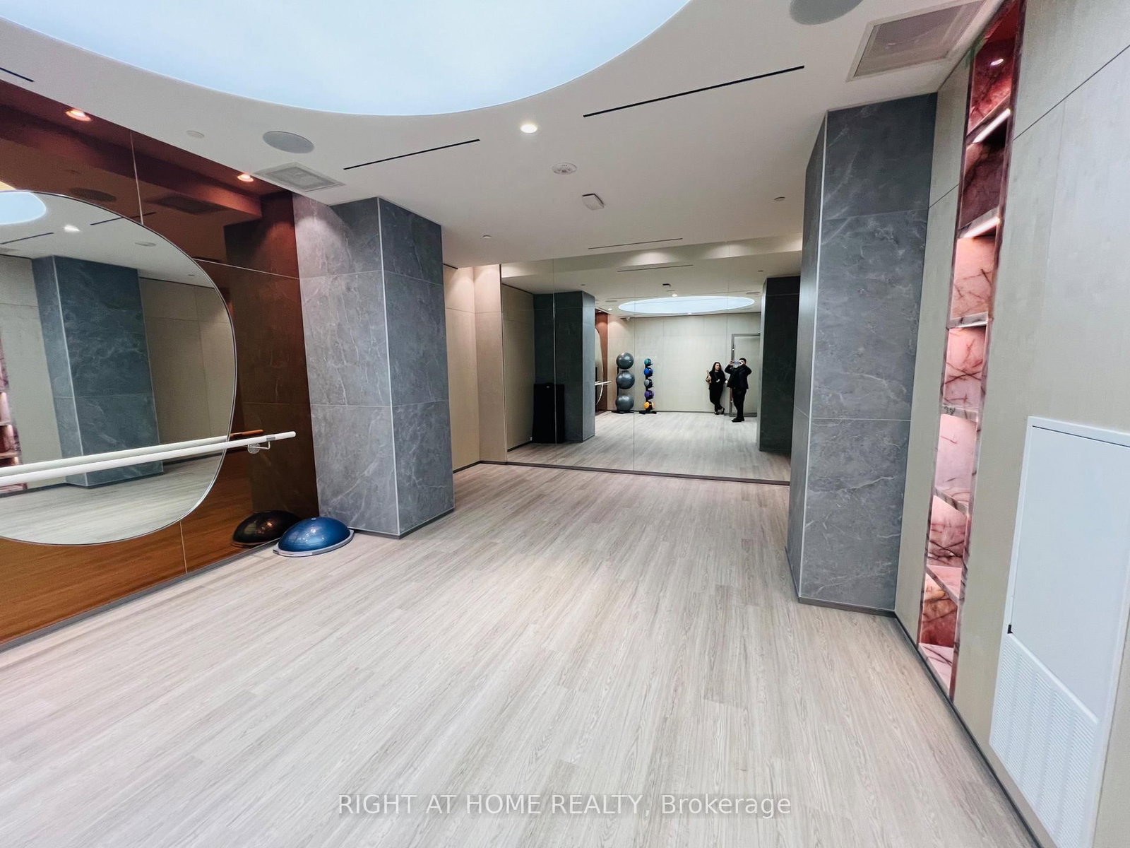 155 Merchants' Wharf, Unit 510 - Photo 11