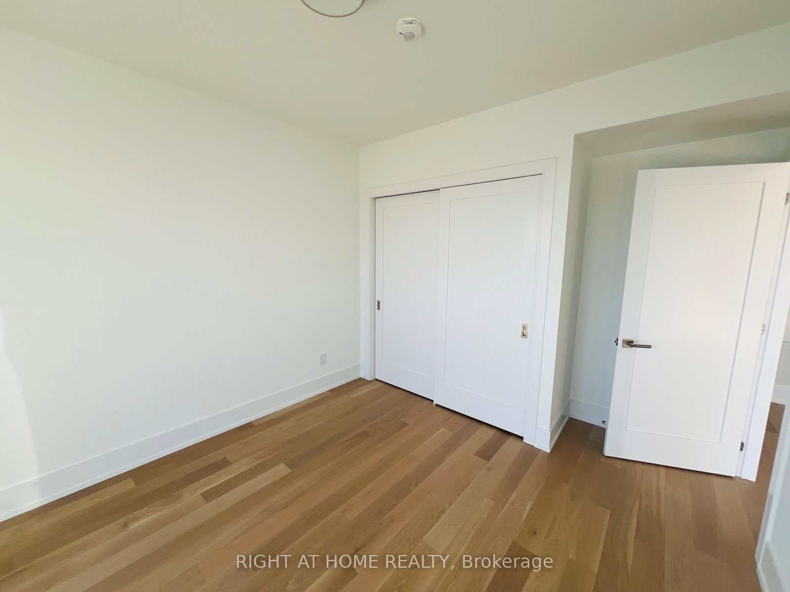 155 Merchants' Wharf, Unit 510 - Photo 29