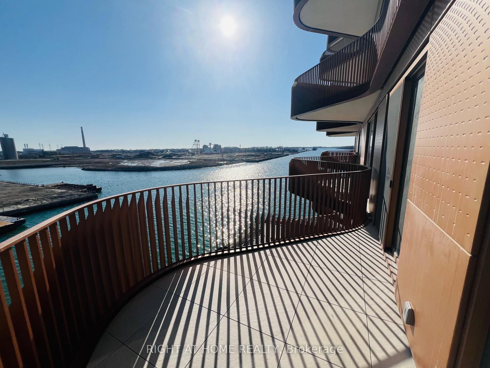 155 Merchants' Wharf, Unit 510 - Photo 30