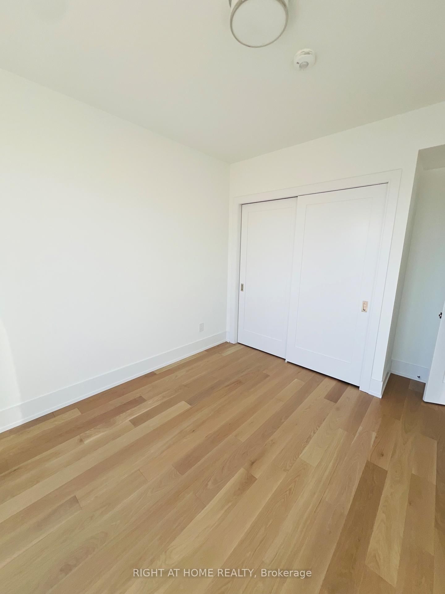 155 Merchants' Wharf, Unit 510 - Photo 36