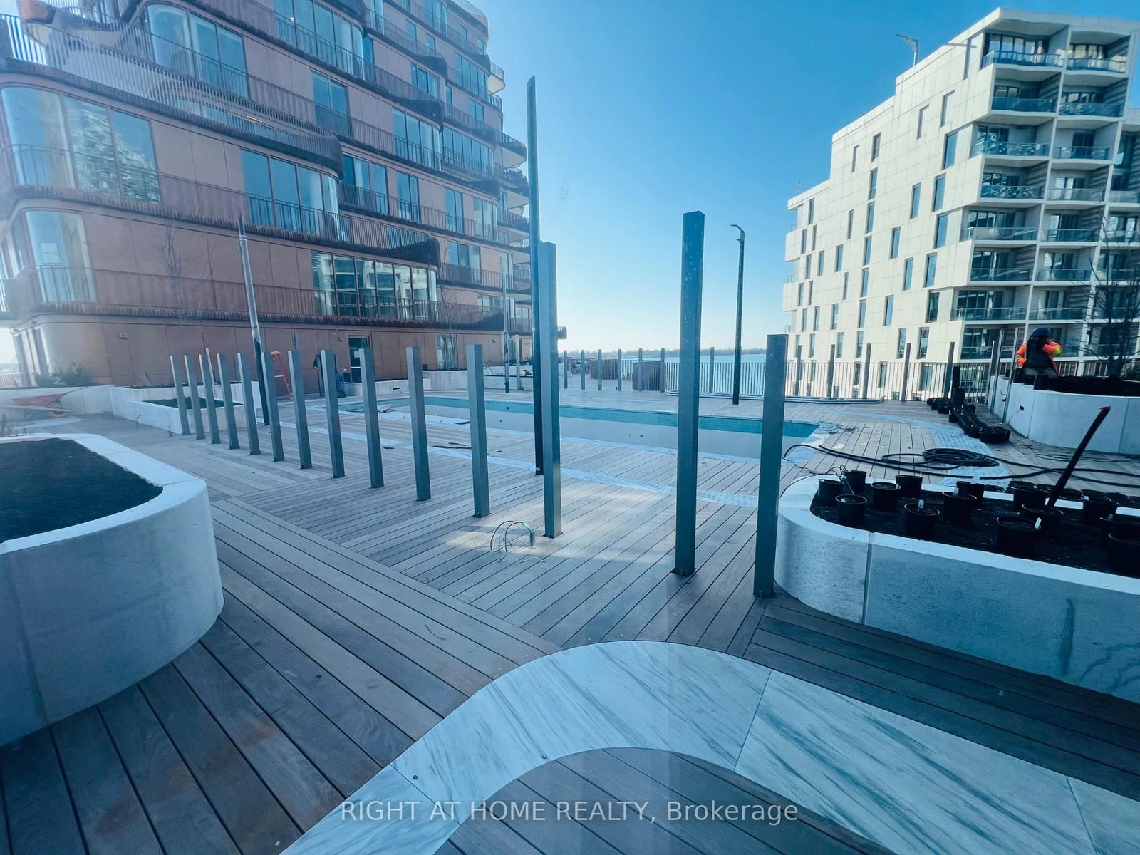 155 Merchants' Wharf, Unit 510 - Photo 42